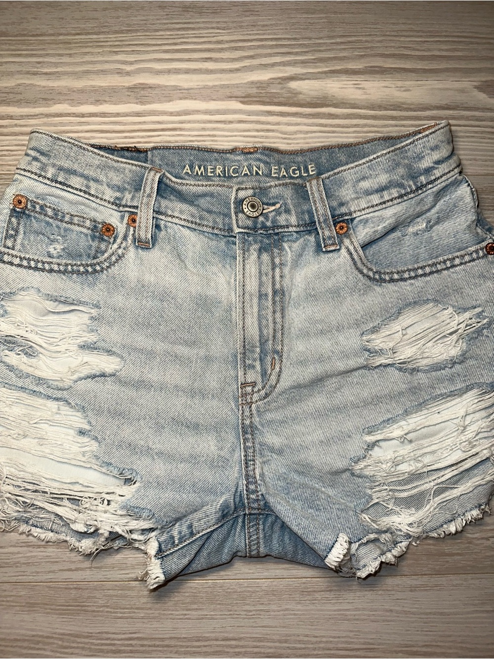 American Eagle Outfitters
Light Blue Distressed Denim Shorts - Size
2